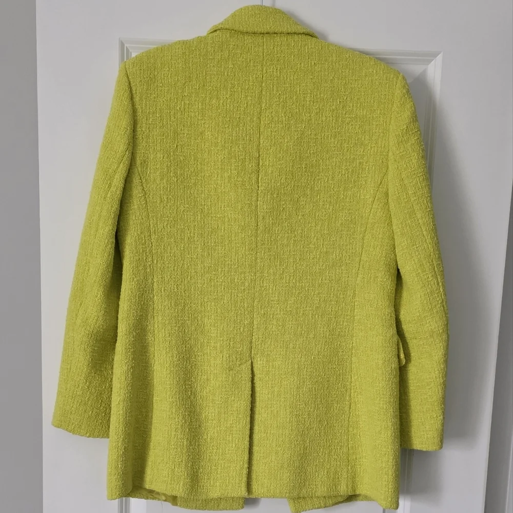 Chic Zara blazer. - Picture 3 of 7